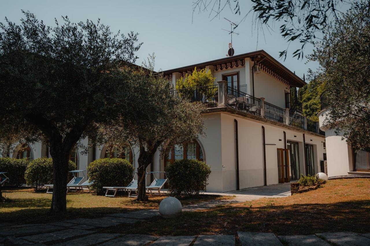 Hotel Villa Maria Au Lac - Estella Hotels Italia Toscolano Maderno Exterior photo