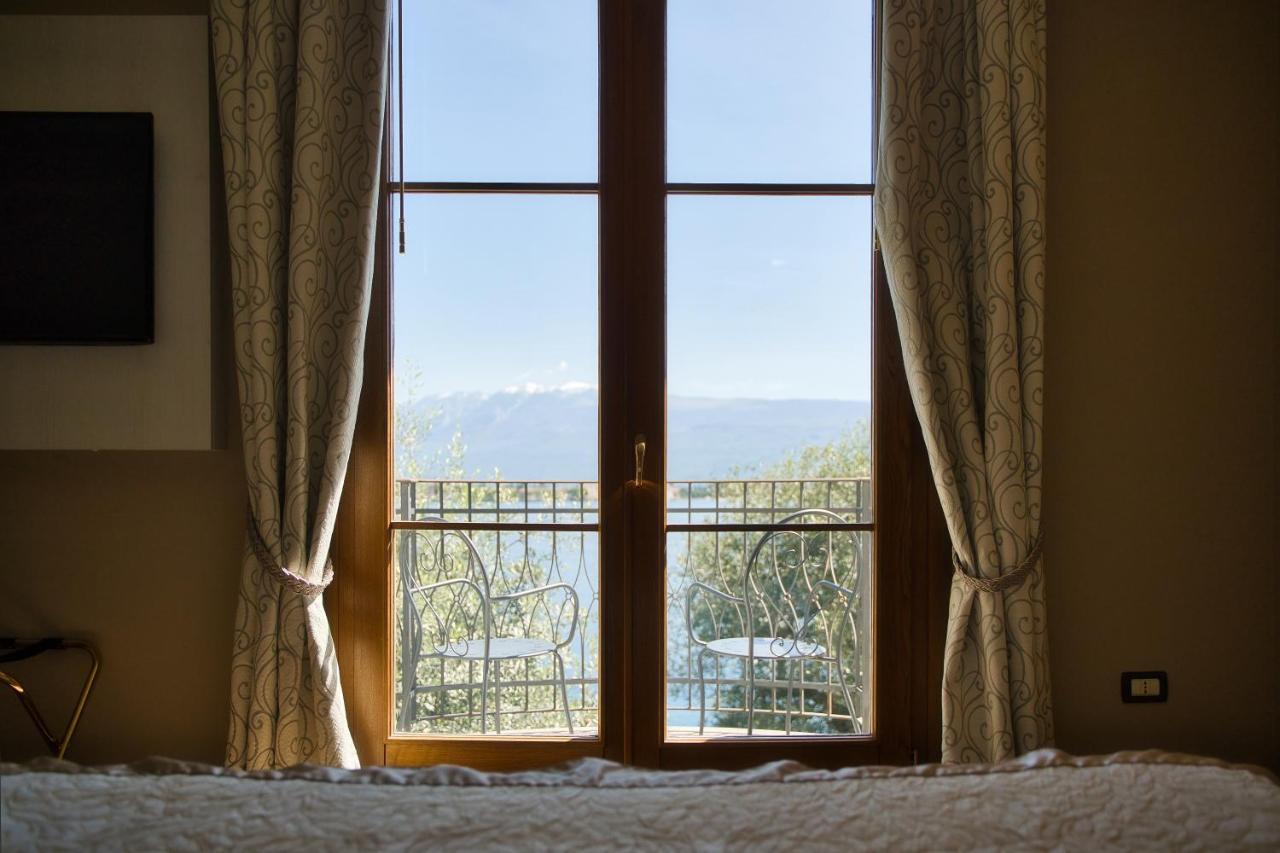 Hotel Villa Maria Au Lac - Estella Hotels Italia Toscolano Maderno Exterior photo